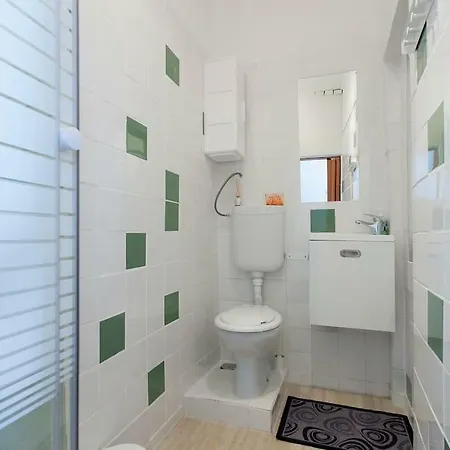 아파트 Very Typical House